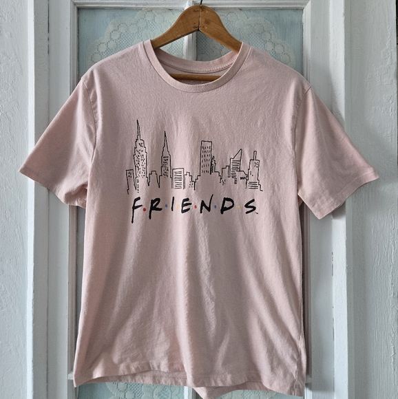 FRIENDS Tops - Friends Pink Graphic Tee with NYC Skyline – Women’s Large